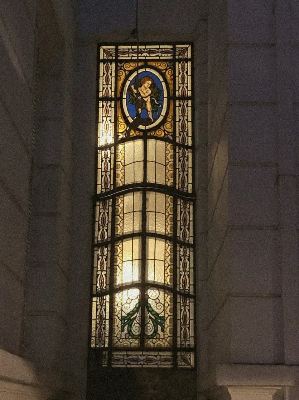 Vitral colorido de uma casa antiga